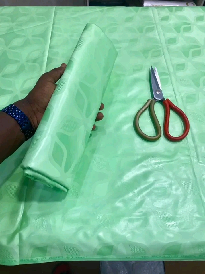 664e09541bb10859139735.jpg